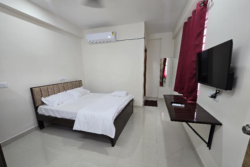 Om Sri Vigneshwara Palani Grand Hotel image