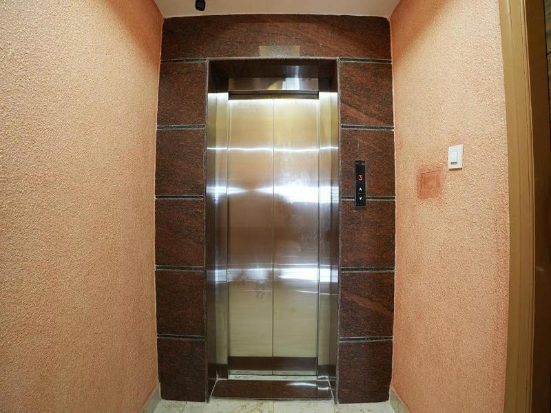 A White Pearl Suites image