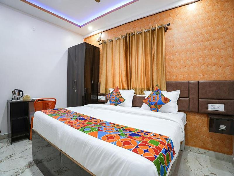 A White Pearl Suites image