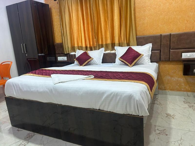 A White Pearl Suites image