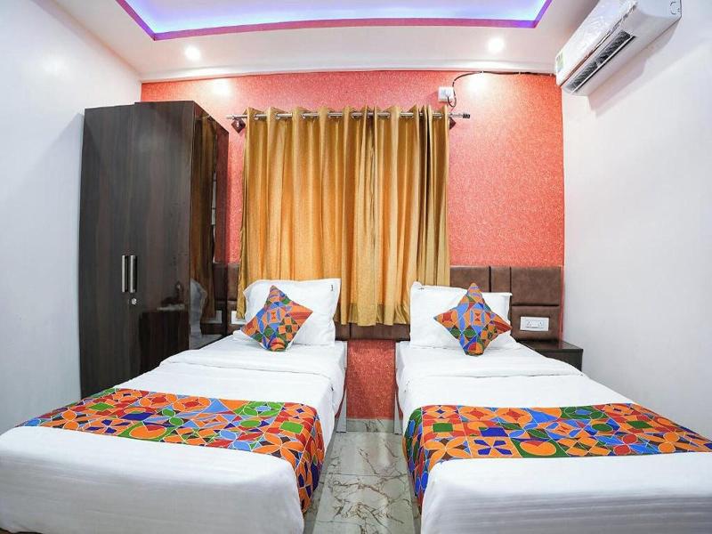 A White Pearl Suites image