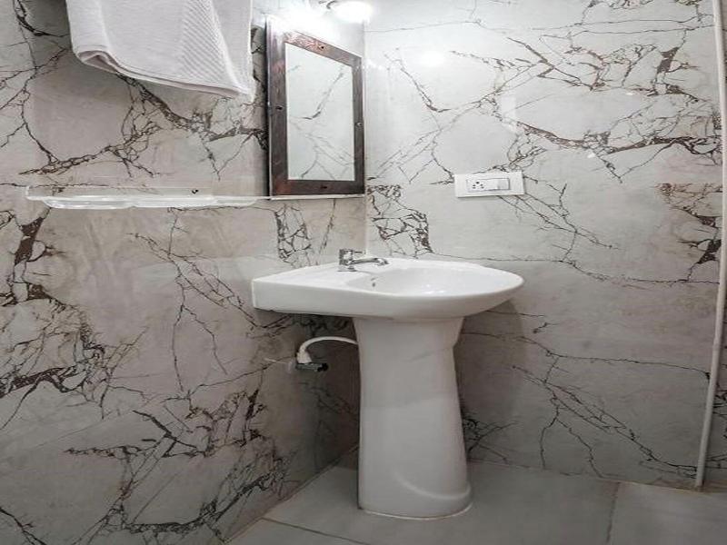 A White Pearl Suites image