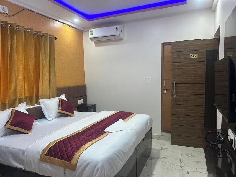 A White Pearl Suites image