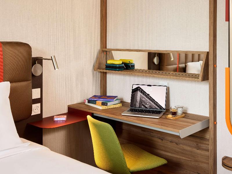 You Hotel Amiens - Handwritten Collection image