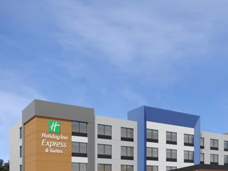 Holiday Inn Express & Suites Roseburg North image