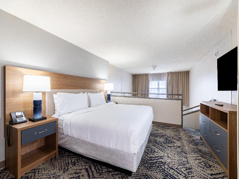 Candlewood Suites London South by IHG image
