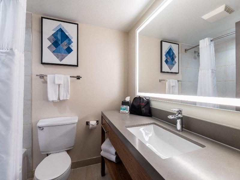 Candlewood Suites London South by IHG image