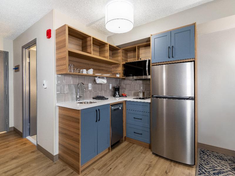 Candlewood Suites London South by IHG image