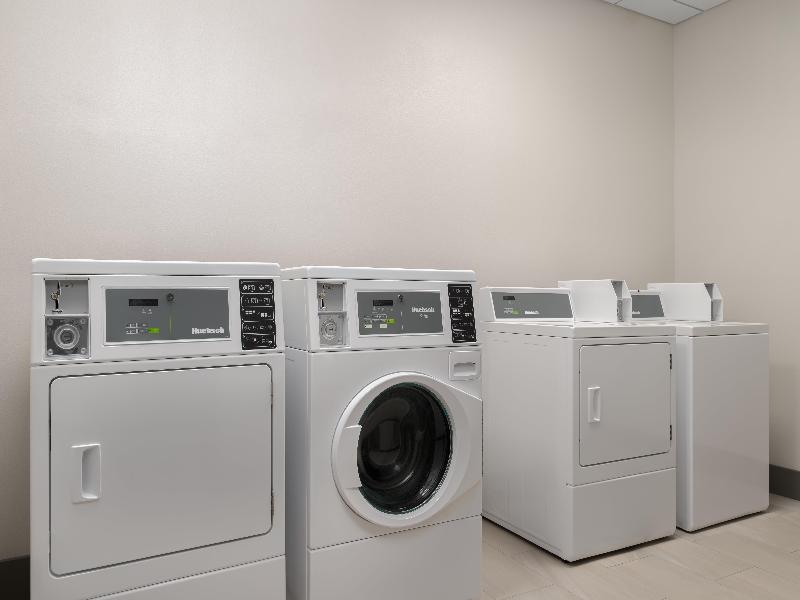 Holiday Inn Exp & Sts DFW Airport Sthwst - Euless image