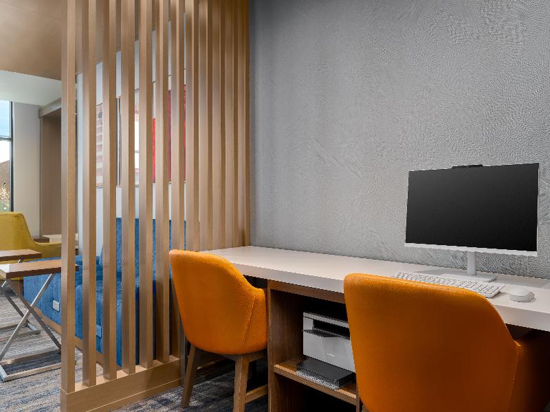 Holiday Inn Exp & Sts DFW Airport Sthwst - Euless image