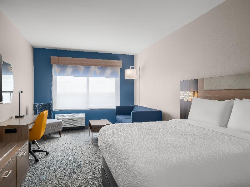 Holiday Inn Exp & Sts DFW Airport Sthwst - Euless image