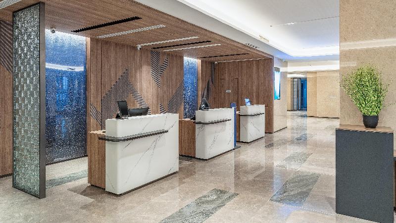 Holiday Inn Qingdao Downtown by IHG image