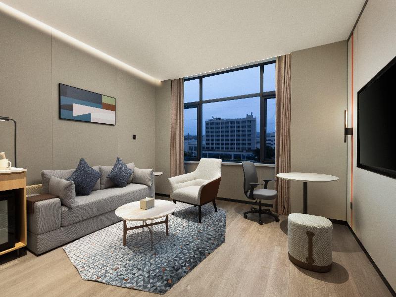 Holiday Inn Express Neijiang High Tech Zone by IHG image