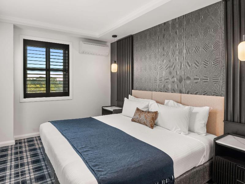 The Sebel Darling Harbour The Pinnacle image