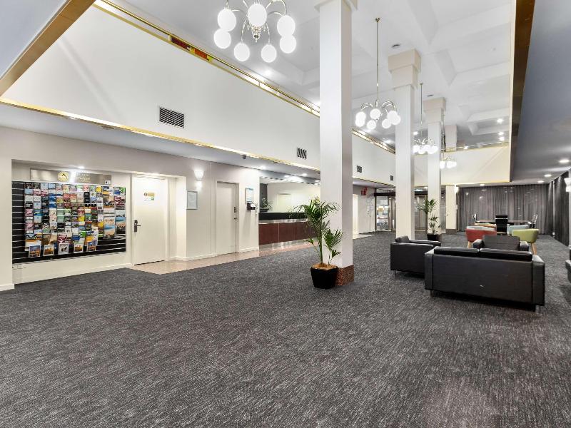 Mantra Meridien Adelaide image