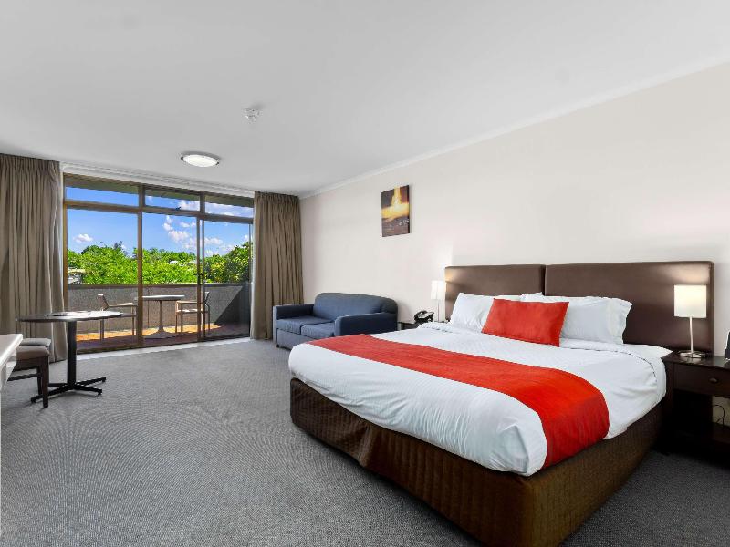 Mantra Meridien Adelaide