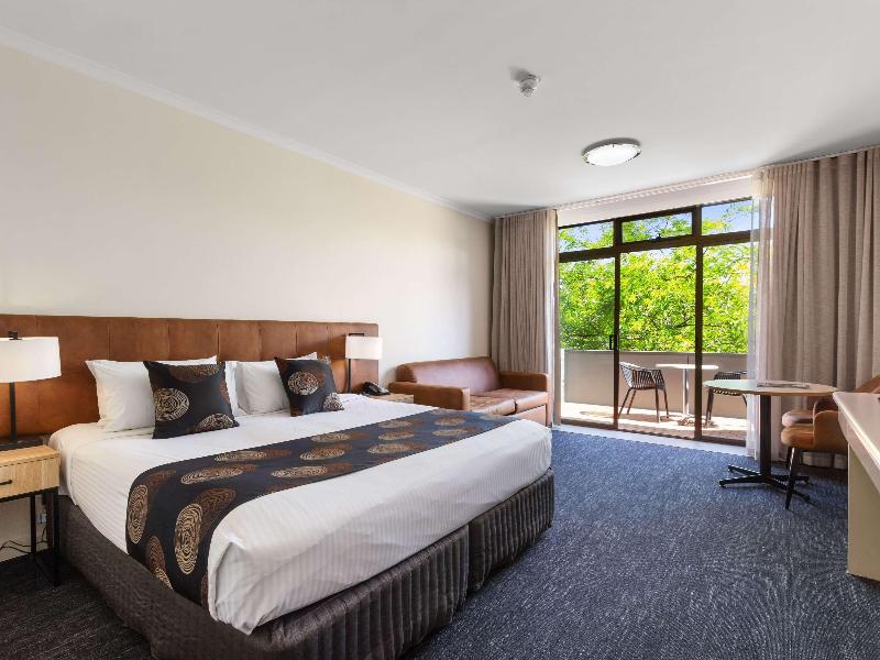 Mantra Meridien Adelaide image