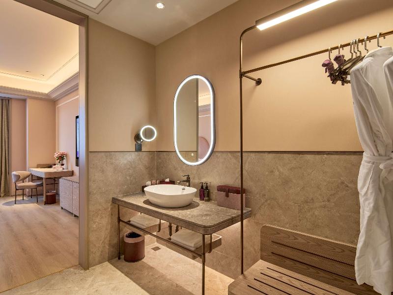 Mercure Taiyuan City Centre image