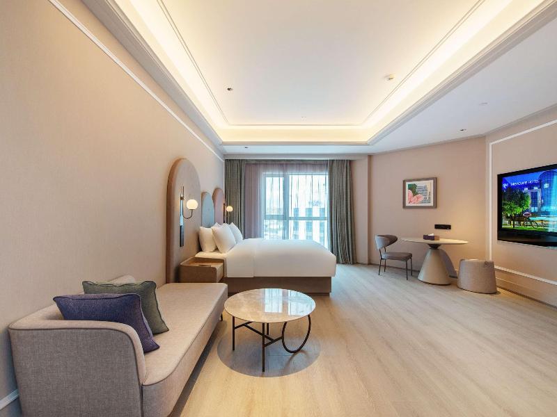 Mercure Hainan Sanya Bay image