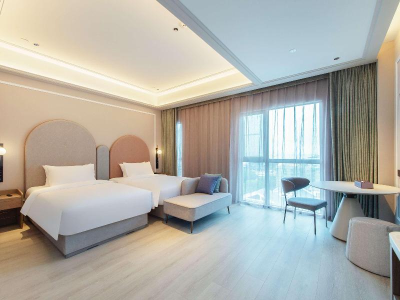 Mercure Hainan Sanya Bay image