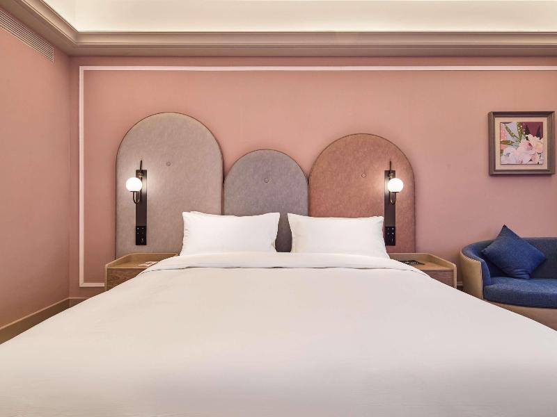 Mercure Yiwu International Trade City image