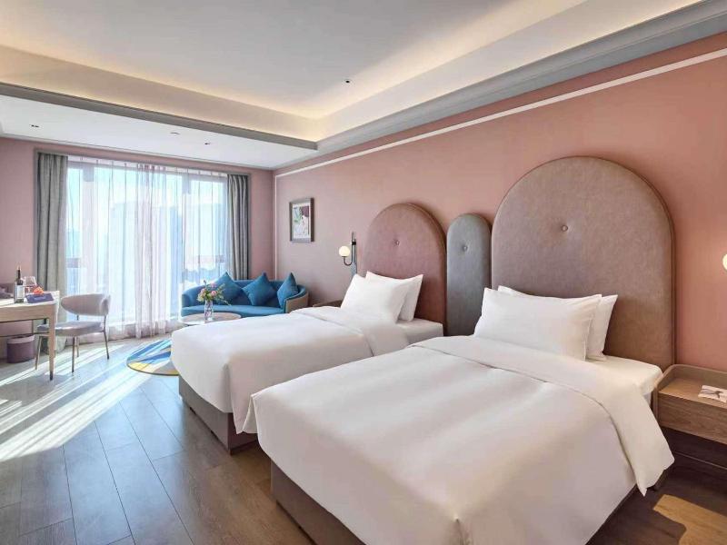 Mercure Yiwu International Trade City image