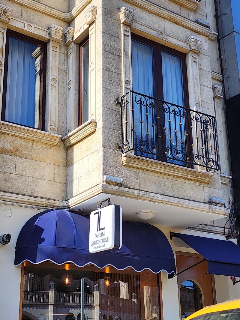 Taksim Landhouse Hotel