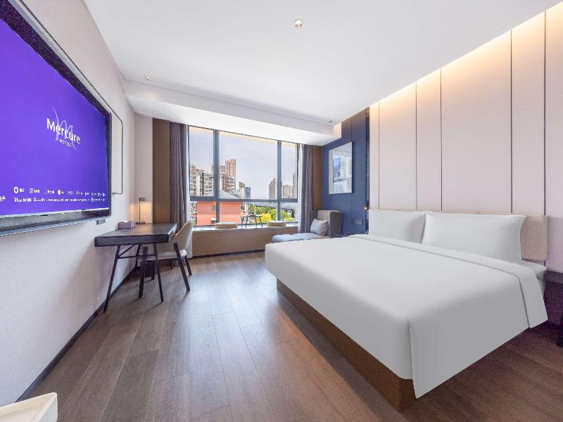 Mercure Jinan Beiyuan Street image