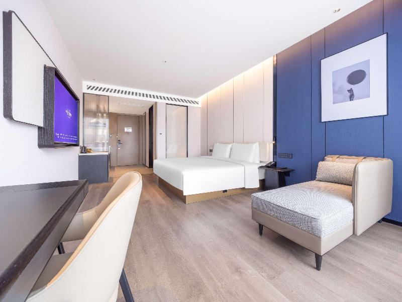 Mercure Jinan Beiyuan Street image