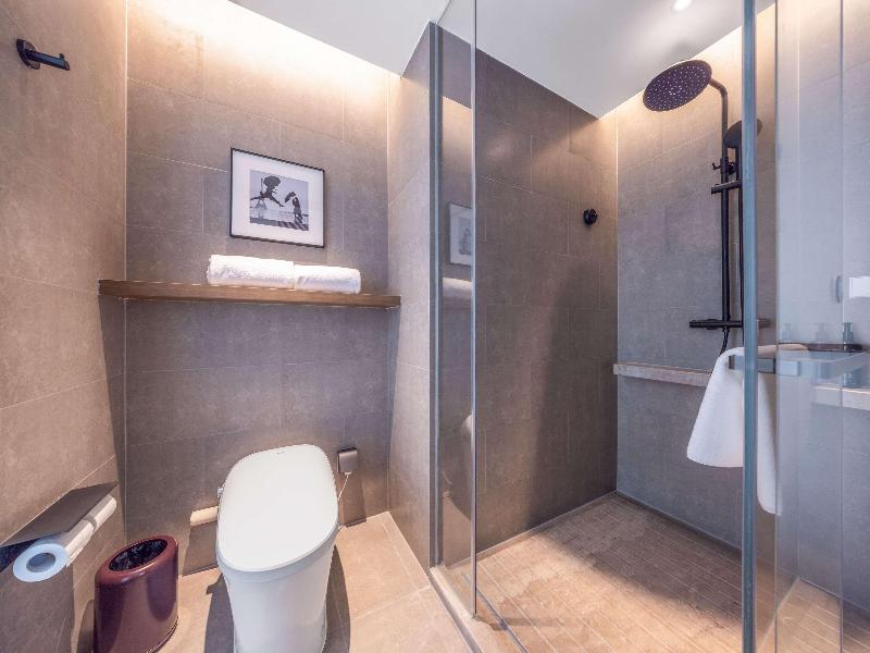 Mercure Jinan Beiyuan Street image