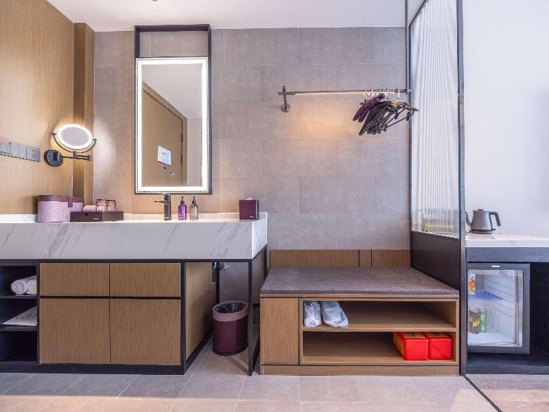 Mercure Jinan Beiyuan Street image