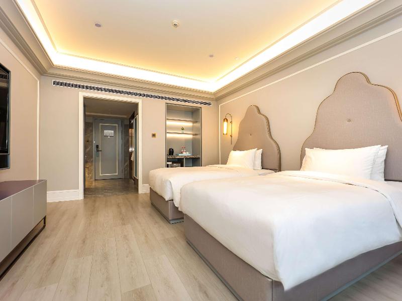 Mercure Jinan West Railway Station image