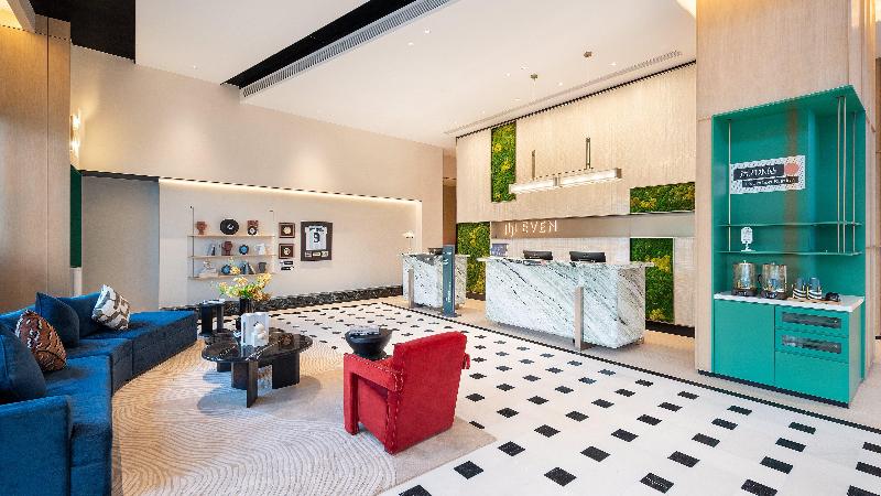 Even Chengdu Phoenix Mountain by IHG image