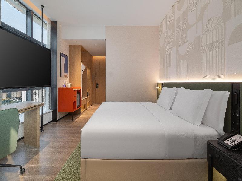 Even Chengdu Phoenix Mountain by IHG image