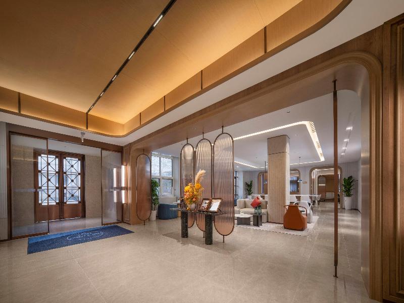 Holiday Inn Express Qingdao Zhongshan Road image