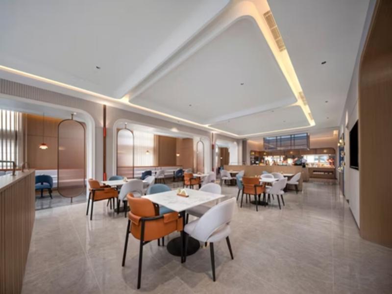 Holiday Inn Express Qingdao Zhongshan Road image