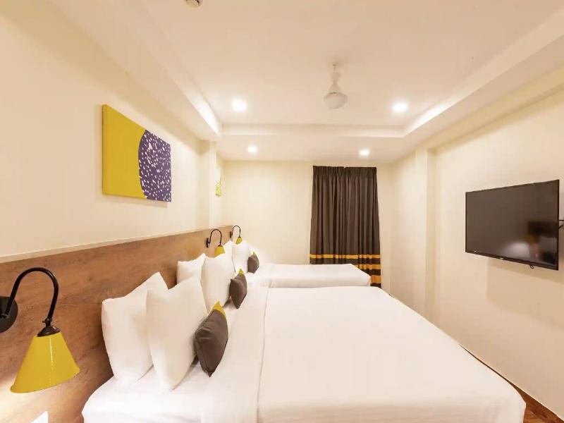 room detail thumbnail 1