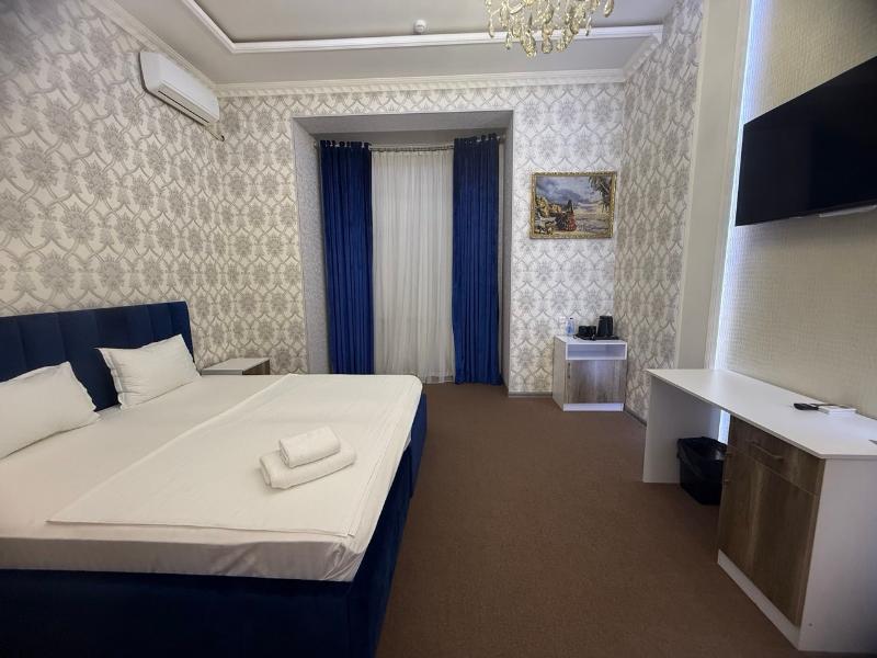 Velvet Hotel image