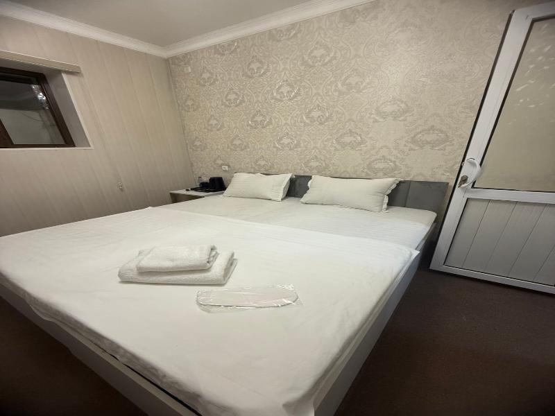 Velvet Hotel image