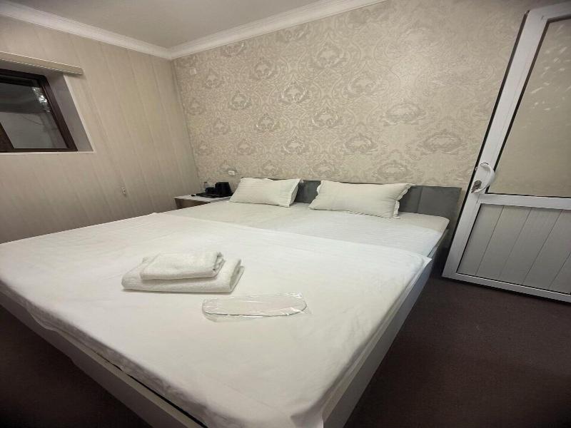 Velvet Hotel image