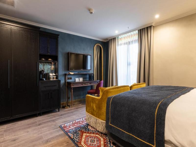 Hotel Indigo Batumi Old Town by IHG image