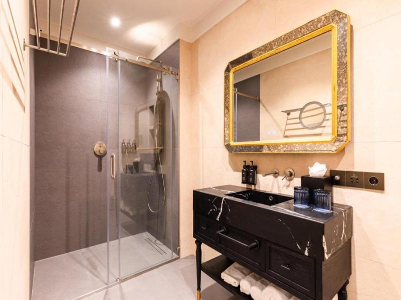 Hotel Indigo Batumi Old Town by IHG image