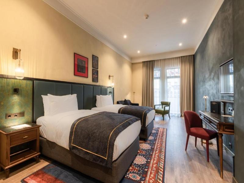 Hotel Indigo Batumi Old Town by IHG image