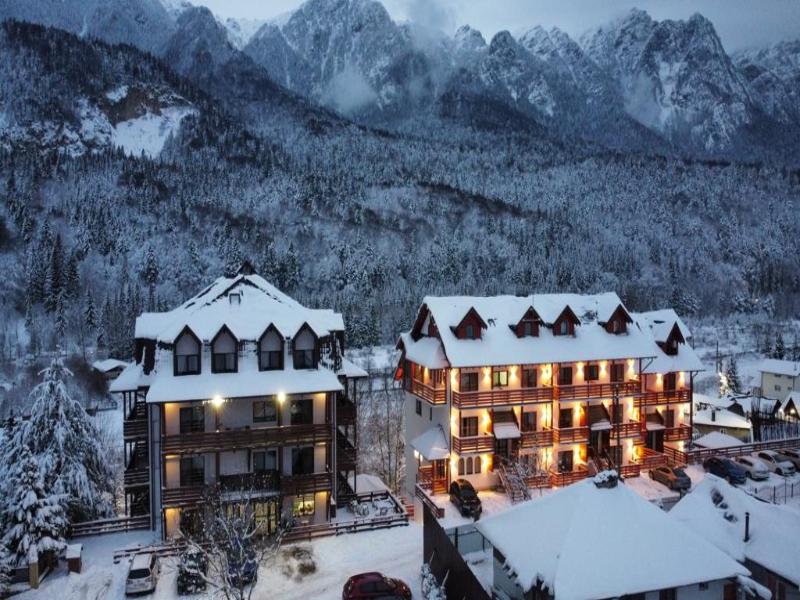 Yael Luxury Apartments, Buşteni