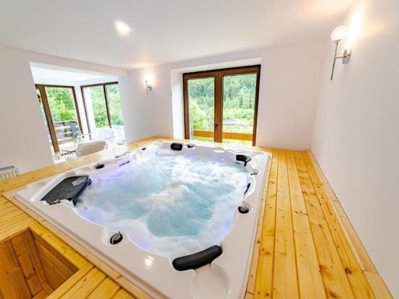 Yael Luxury Apartments