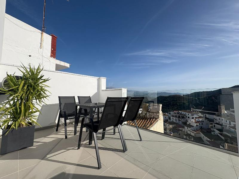 La Lipa Suites image