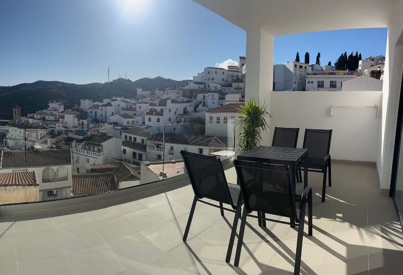 La Lipa Suites image