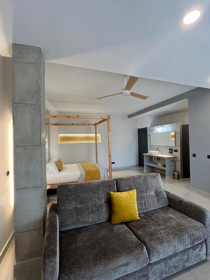 La Lipa Suites image