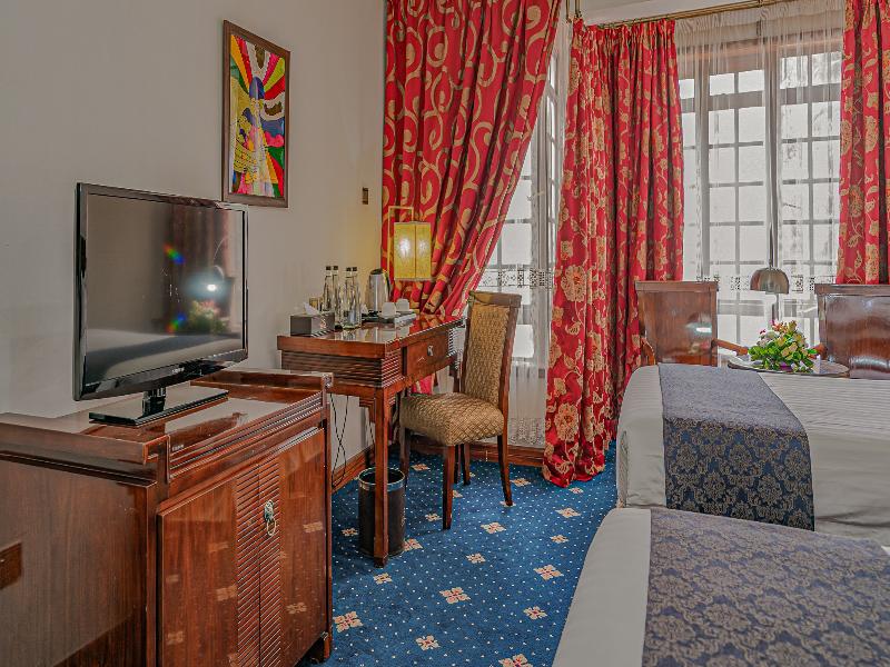 Weston Hotel Ltd image