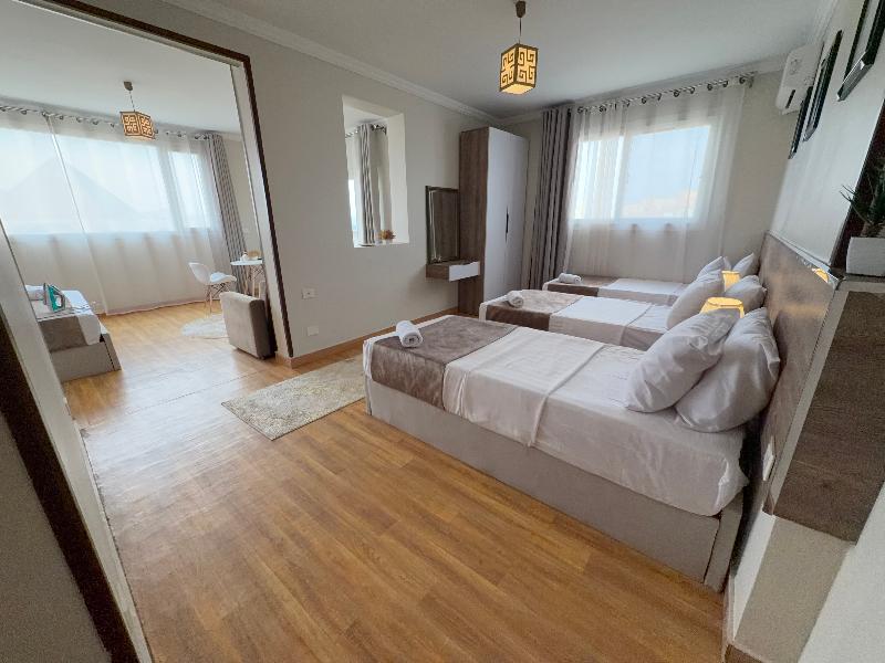 Eco Green Hotel 5